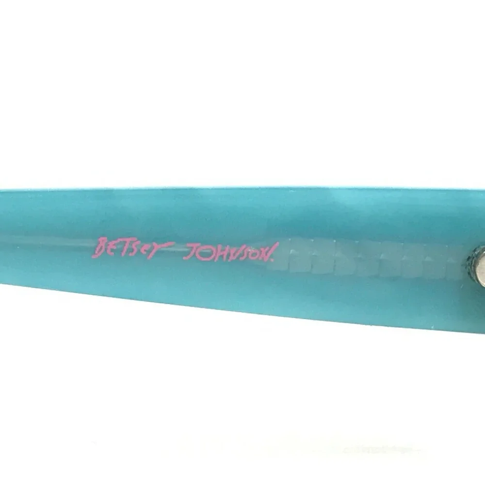 Betsey Johnson demo lenses